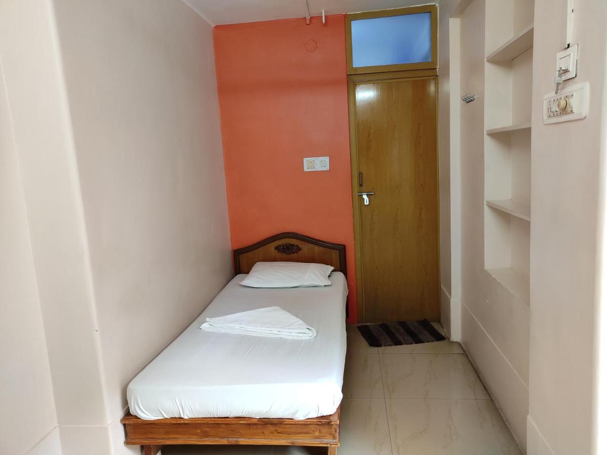 Sibi Lodge Coimbatore Exteriör bild