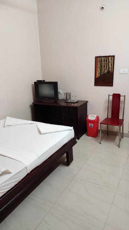 Sibi Lodge Coimbatore Exteriör bild