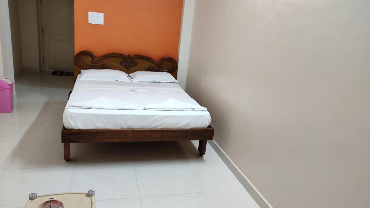 Sibi Lodge Coimbatore Exteriör bild