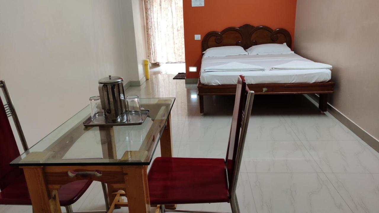 Sibi Lodge Coimbatore Exteriör bild