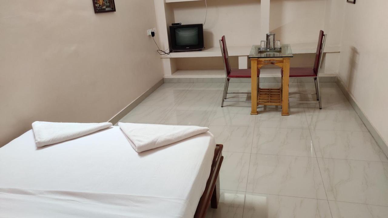 Sibi Lodge Coimbatore Exteriör bild